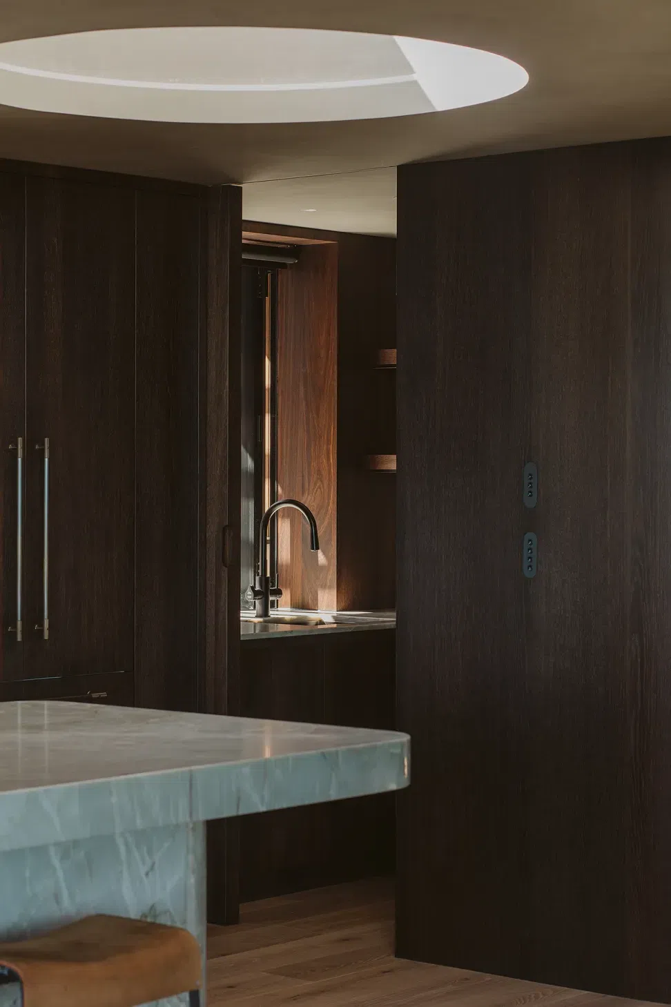 6a20c835786d953b2abae9ffProject20Sunset20-20Robusta20Smoked20European20Oak20Timber20Joinery201.webp