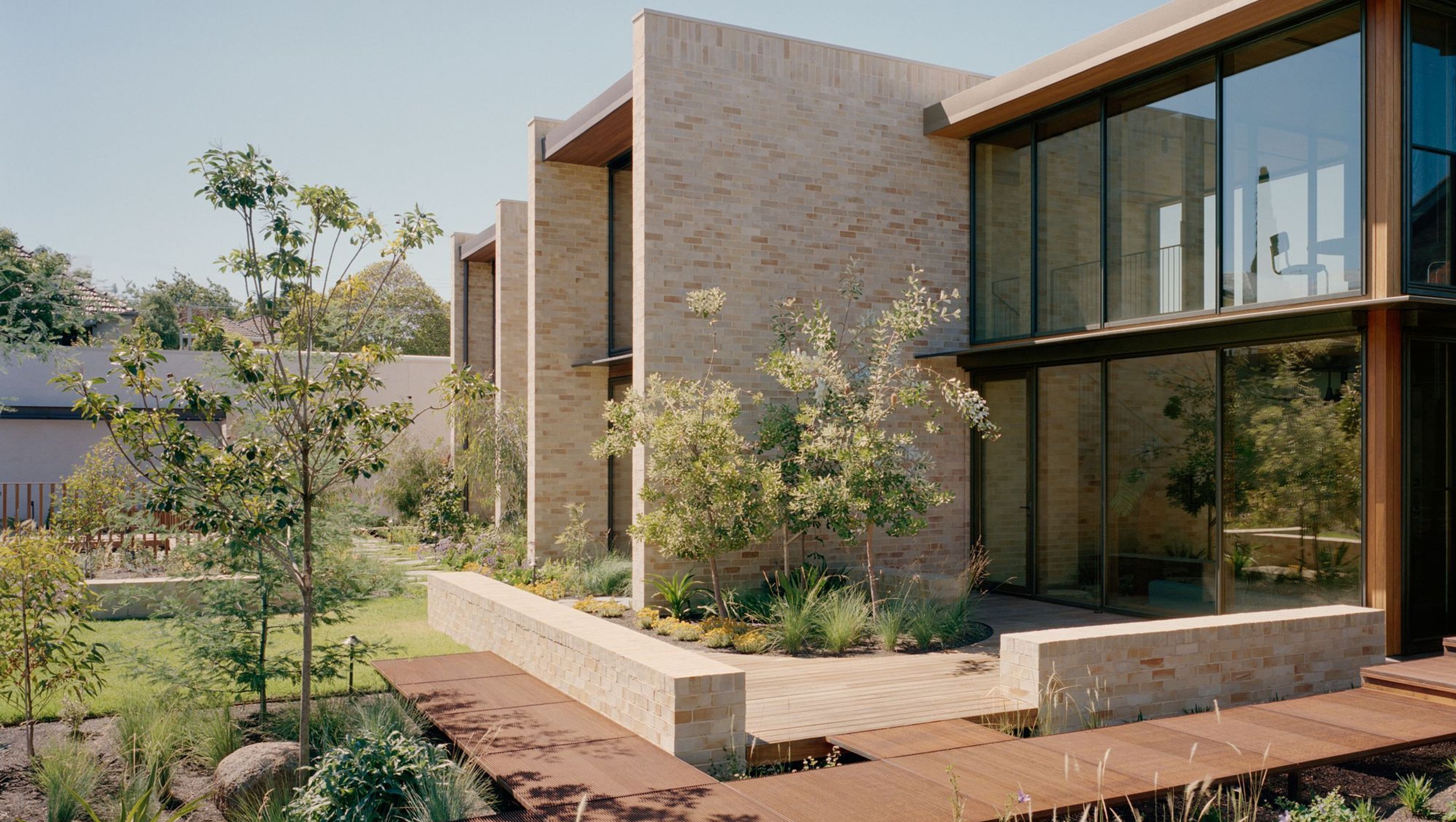 Ora House