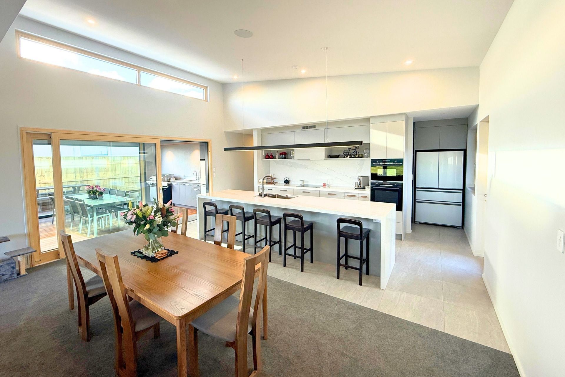 Emmetts-dining-kitchen-2-.jpg