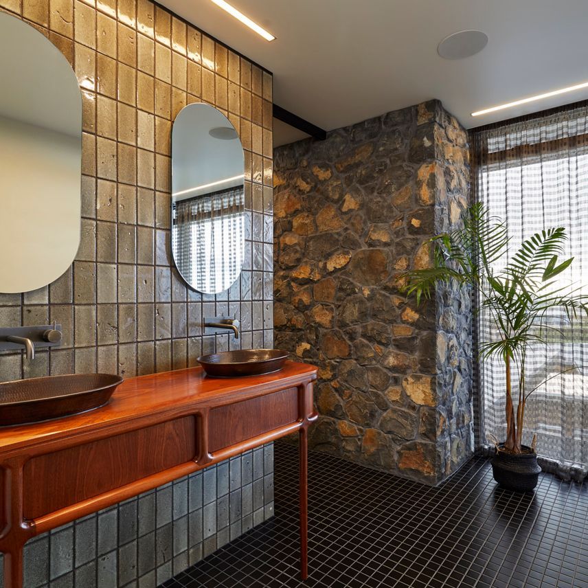 interiors-bathroom.jpg