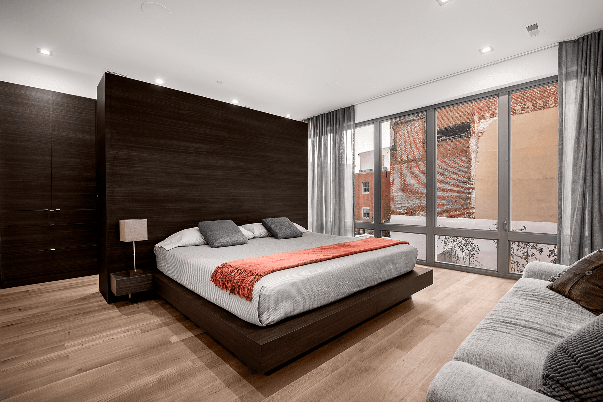 kYd-Bella-Vista-Town-House-09.png