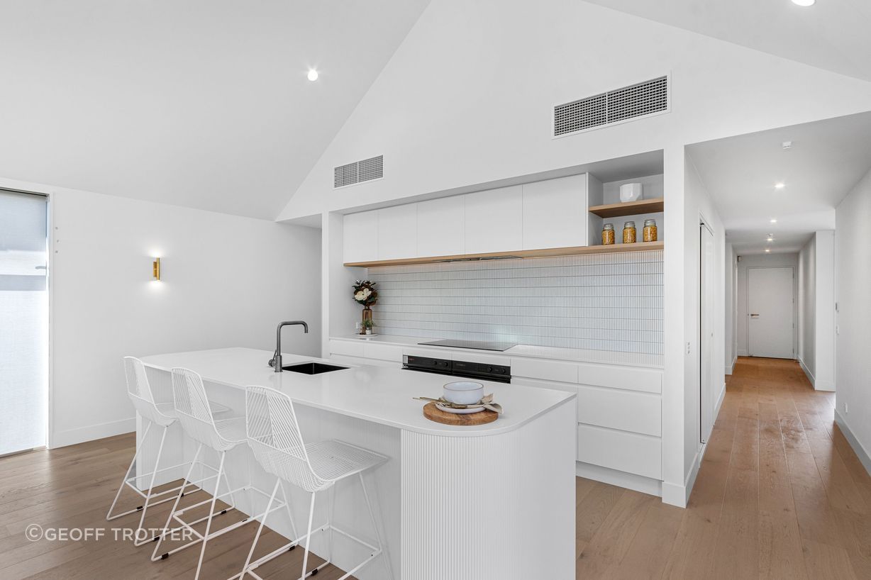 014Open2viewID573009-184ClydeRoad.jpg