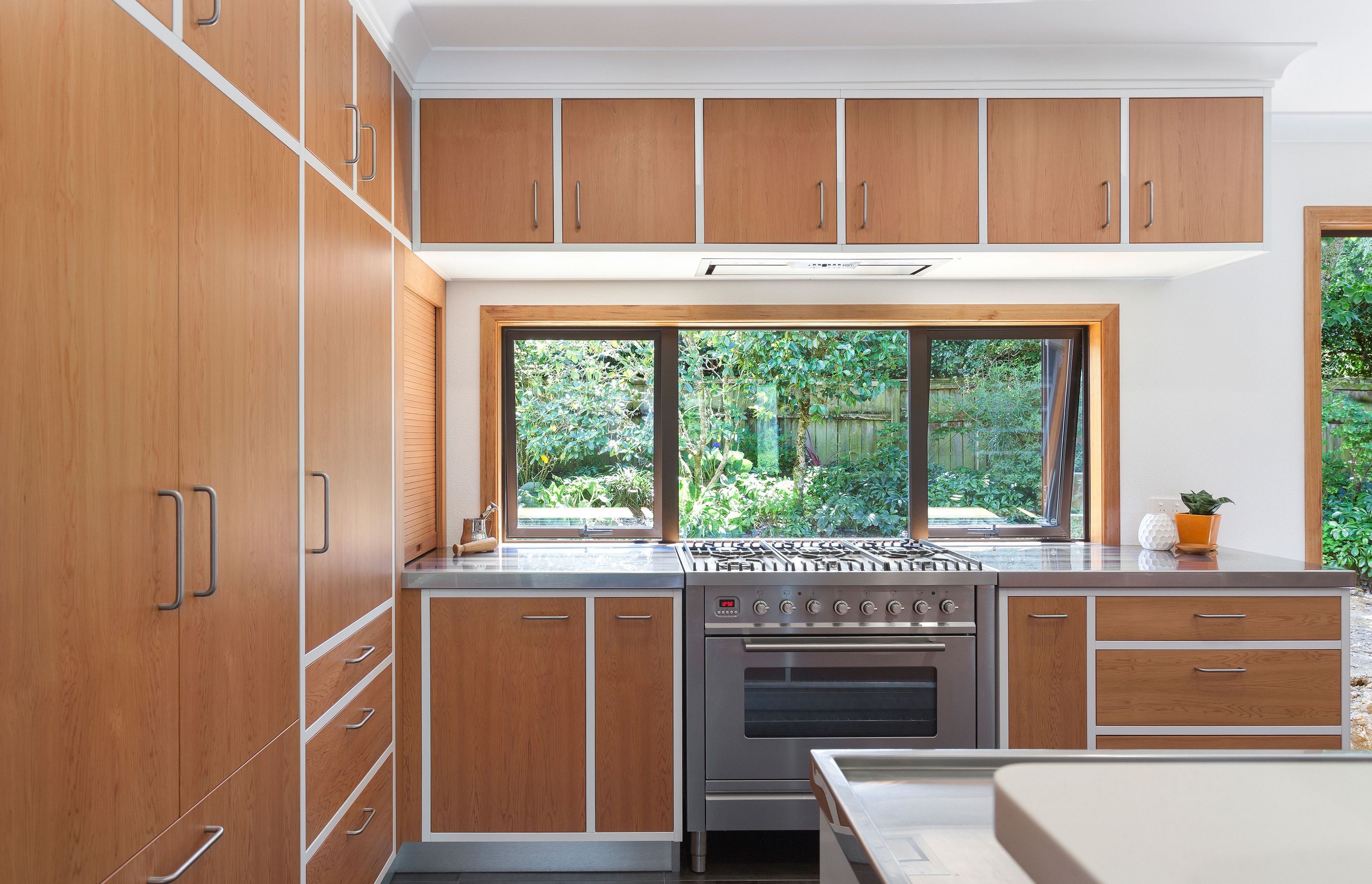 Mid Century Kitchen, Rotorua