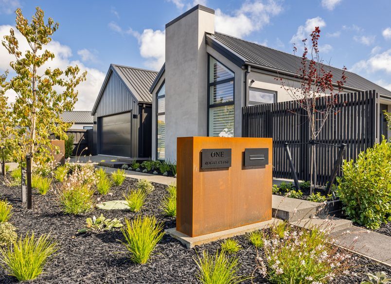 Oakbridge Residence