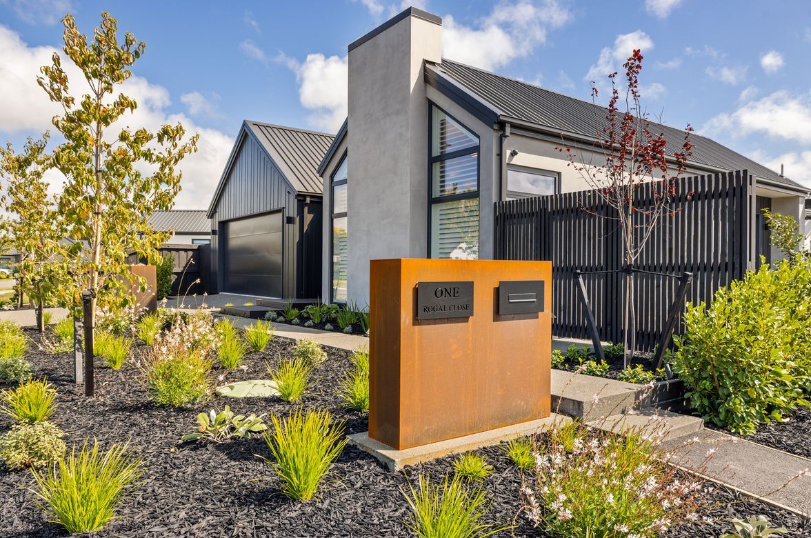 Oakbridge Residence