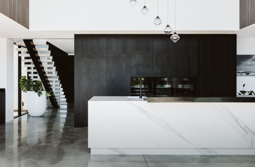 A Glamorous Kitchen for An Amazing Home in New Zeland