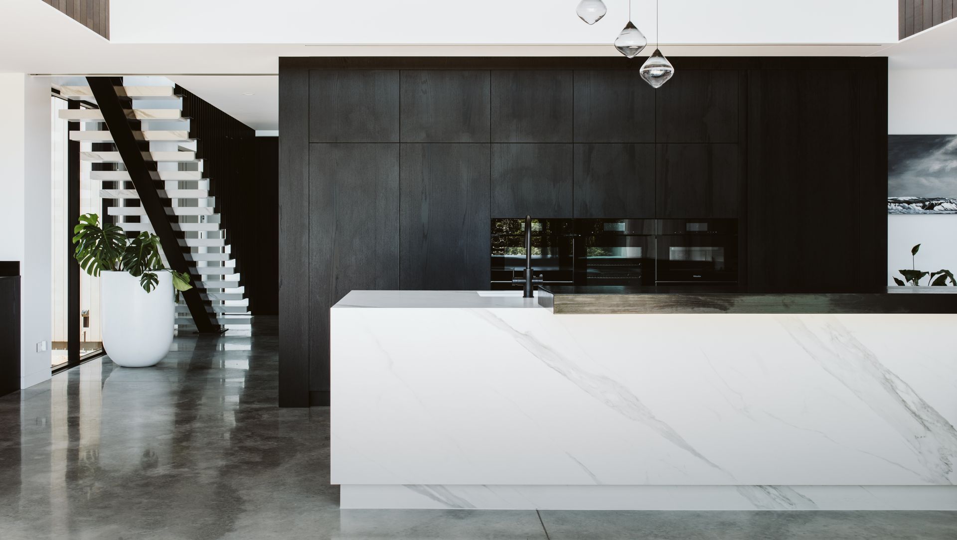 A Glamorous Kitchen for An Amazing Home in New Zeland banner