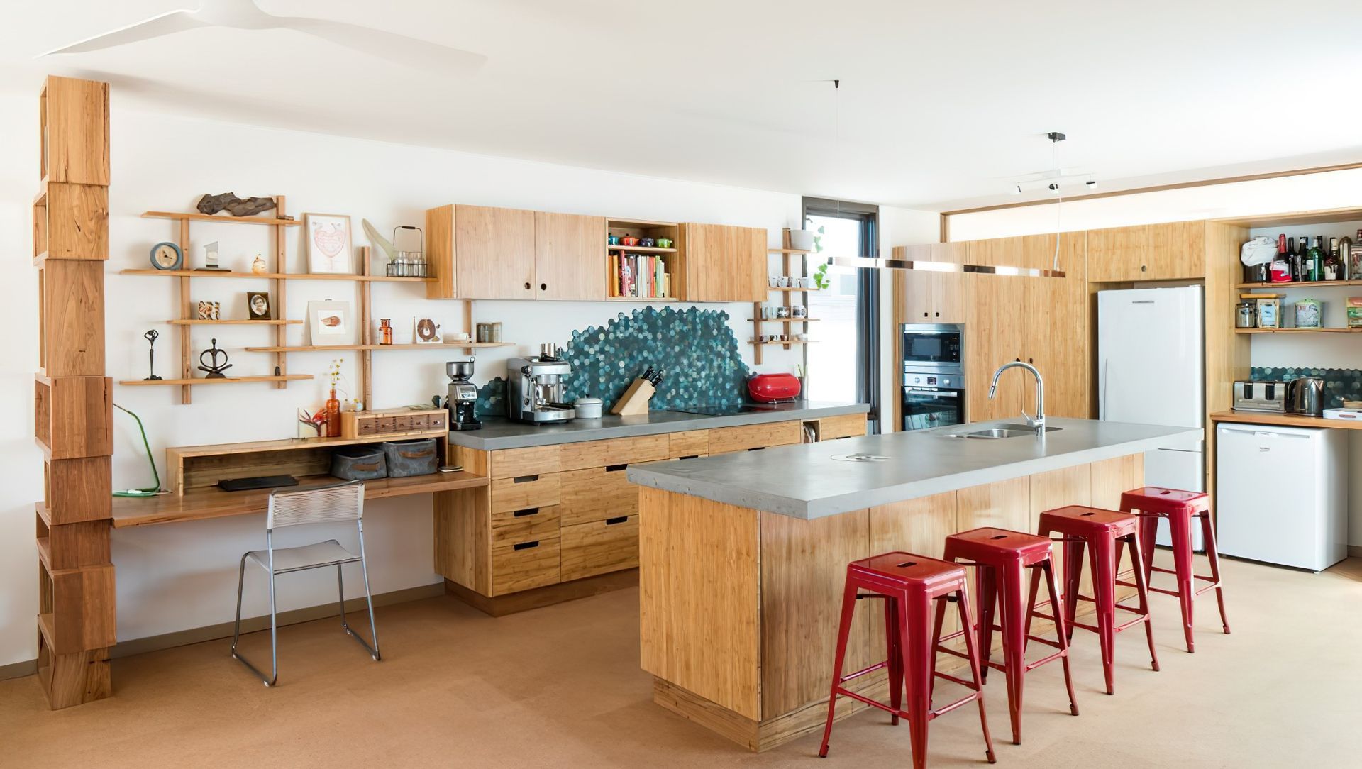 Bamboo Kitchen With Concrete Benchtops banner