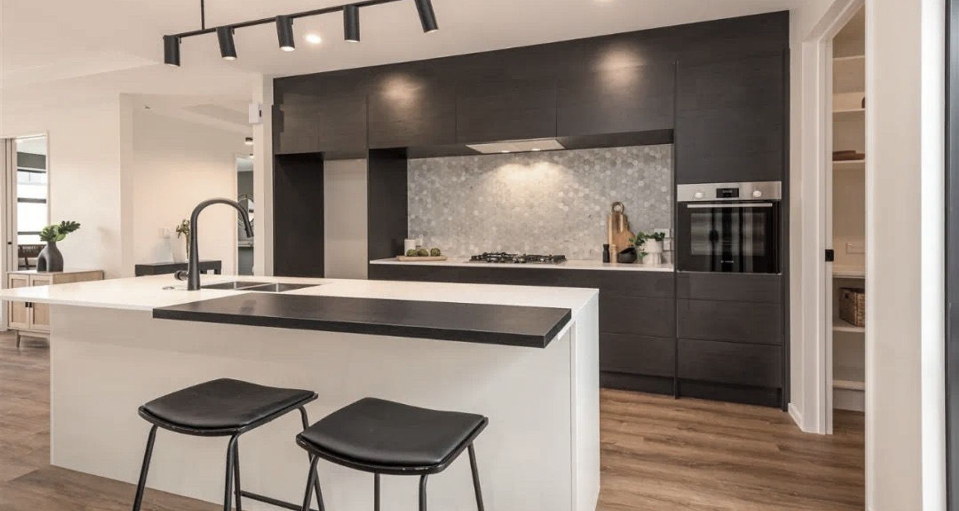 Contrast Kitchen banner