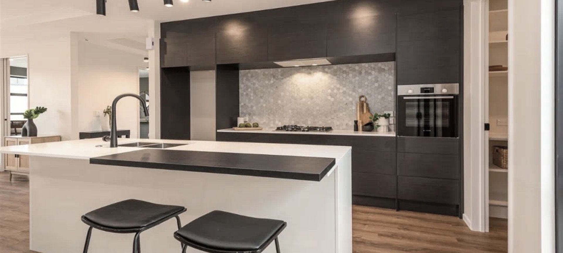 Contrast Kitchen banner