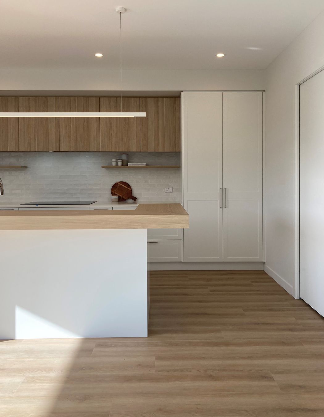 Profiled Doors and Feature Island Seating