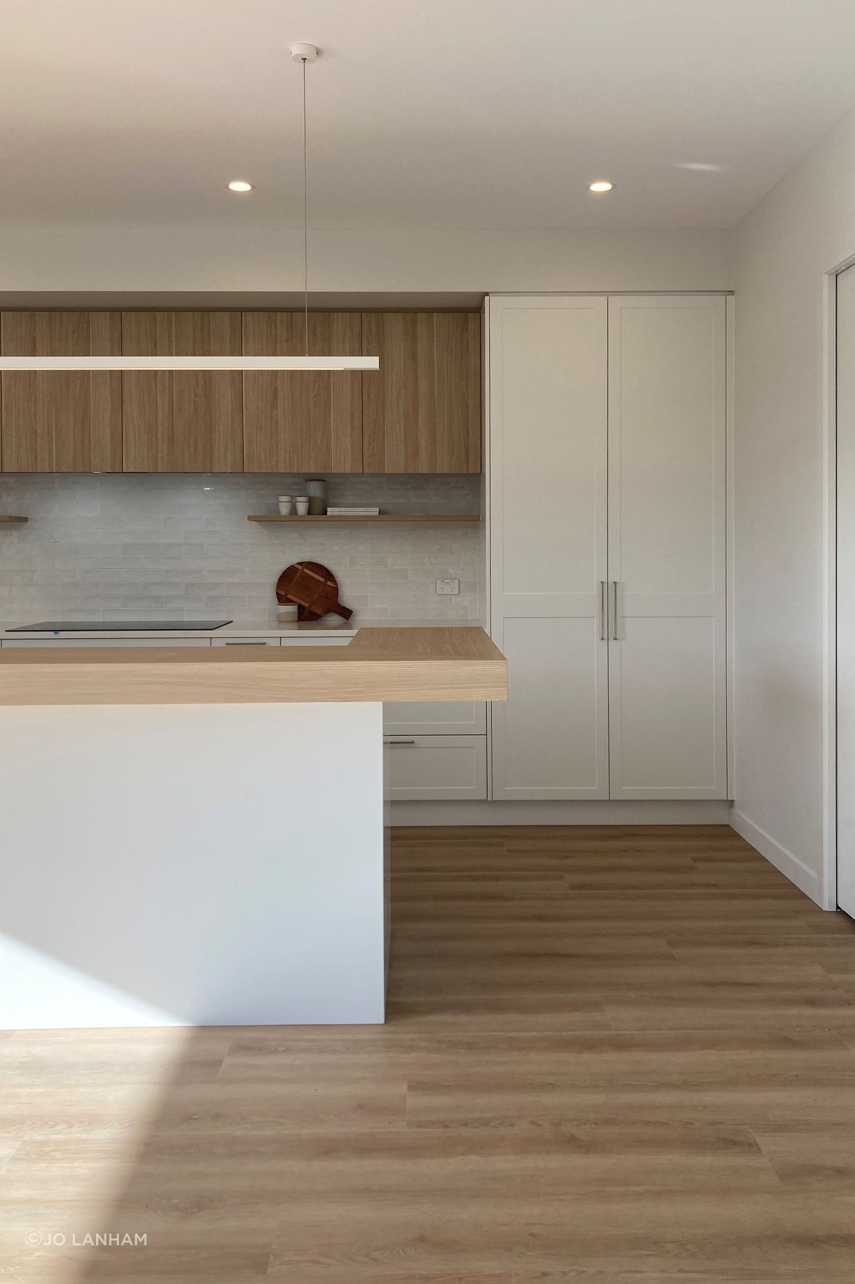 Profiled Doors and Feature Island Seating