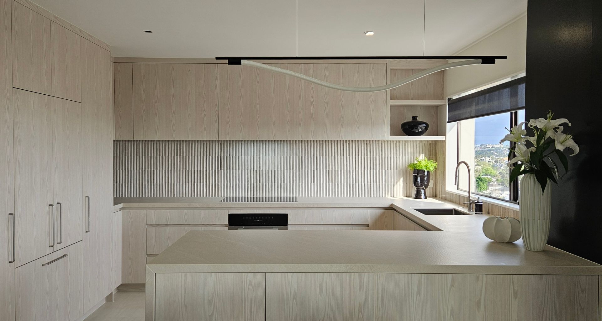 KITCHEN SPLASHBACK / Colosseum Travertine 305x305mm