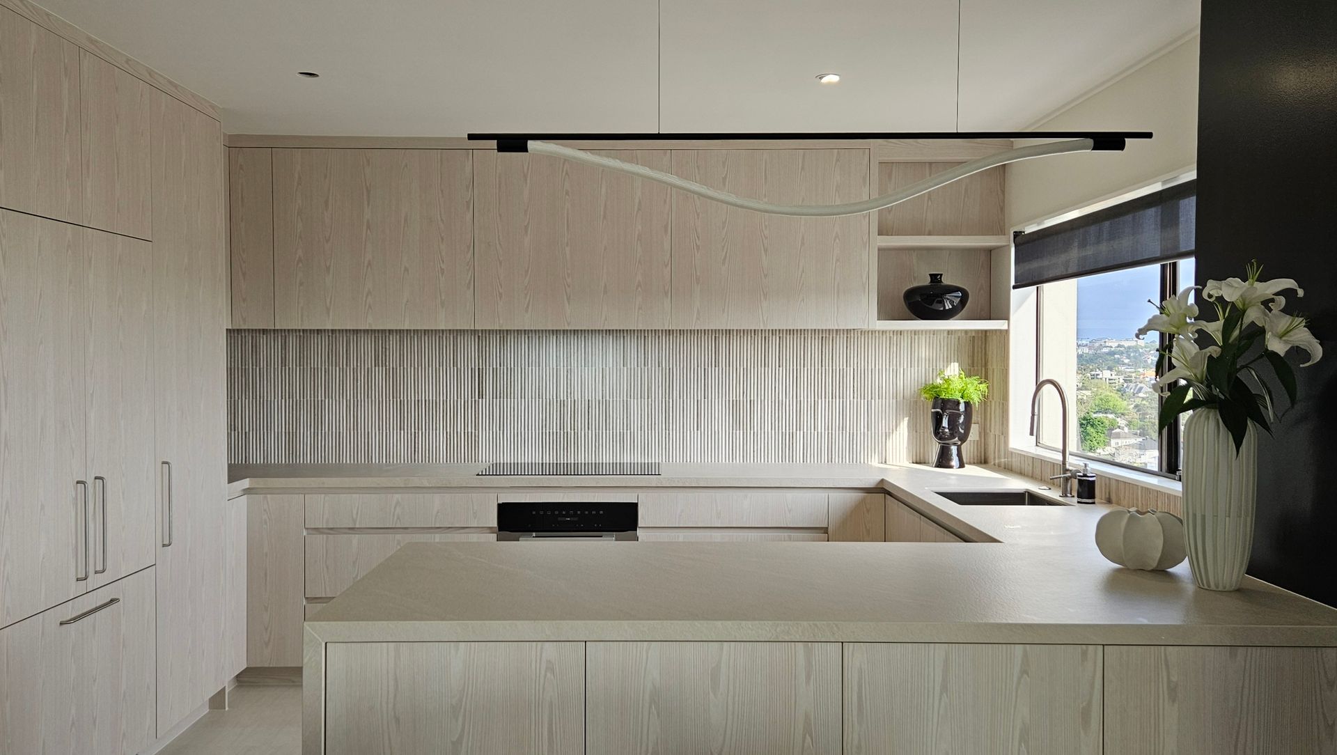 KITCHEN SPLASHBACK / Colosseum Travertine 305x305mm