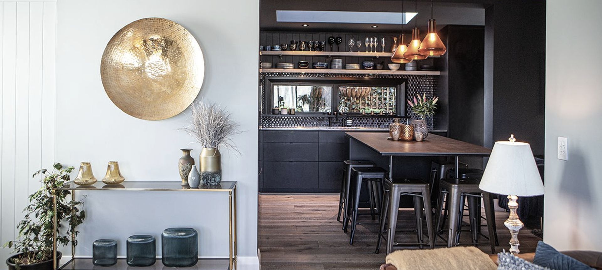 Kitchen Design - Light meets Dark banner