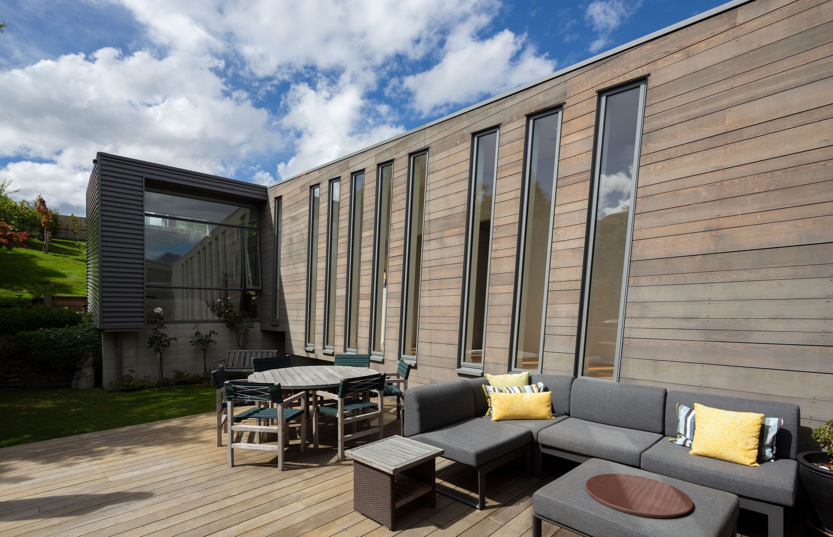 Lake Ave | McAuliffe Stevens Architects & GC Carless Construction