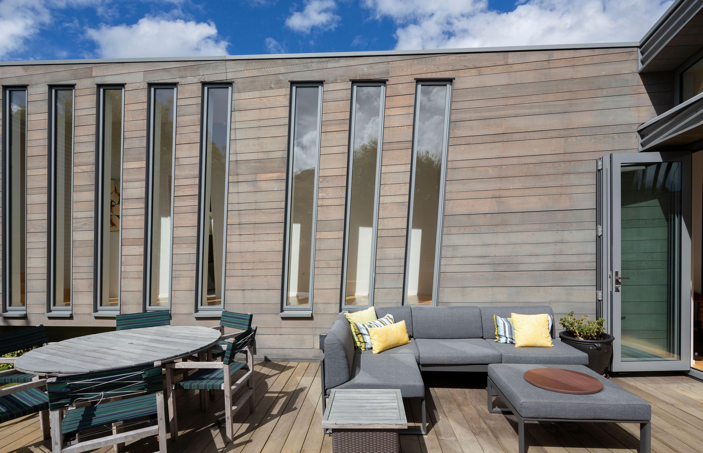 Lake Ave | McAuliffe Stevens Architects & GC Carless Construction