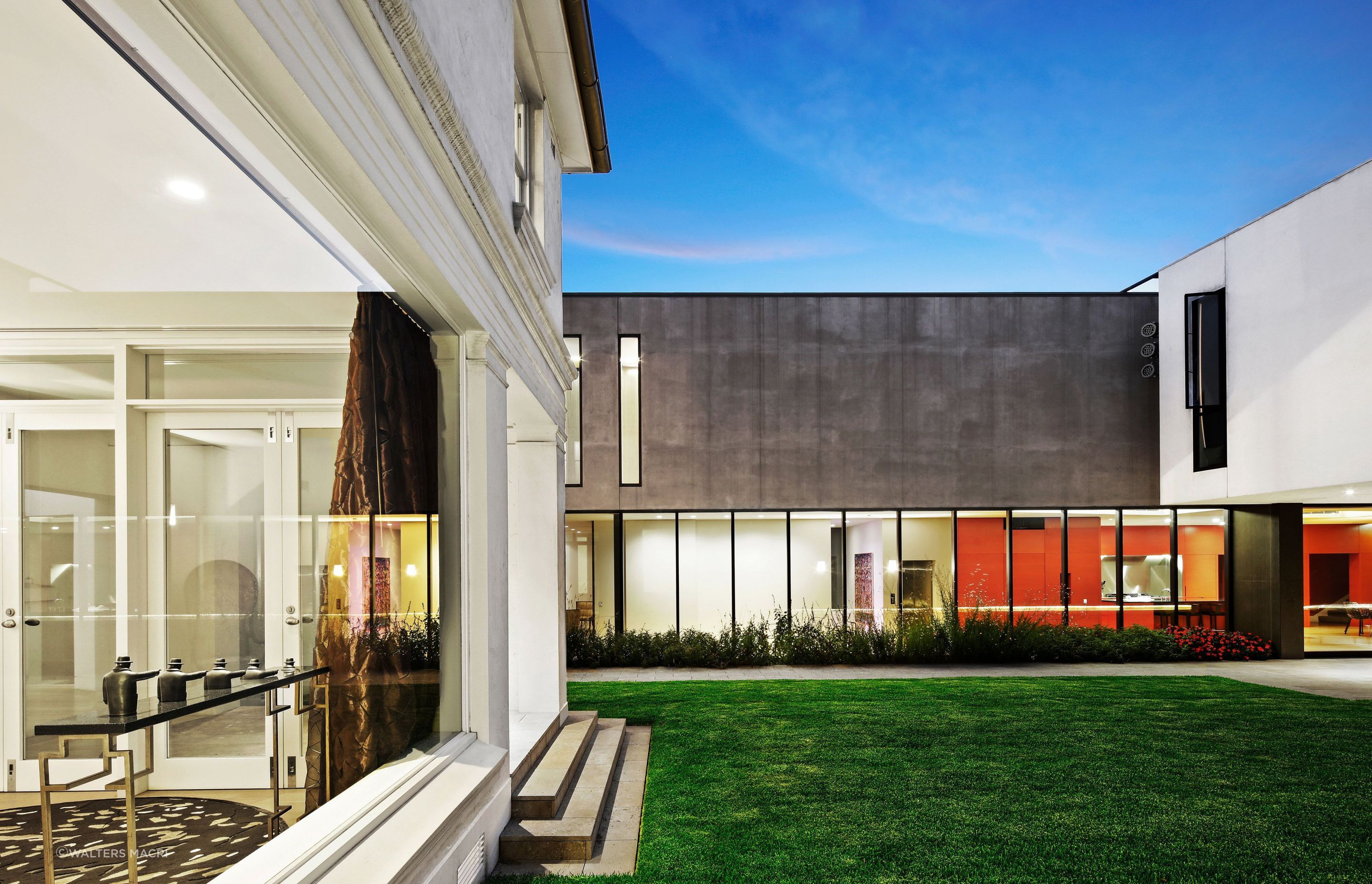 10PooleStreetLonguevilleHighExterior10-v2.jpg