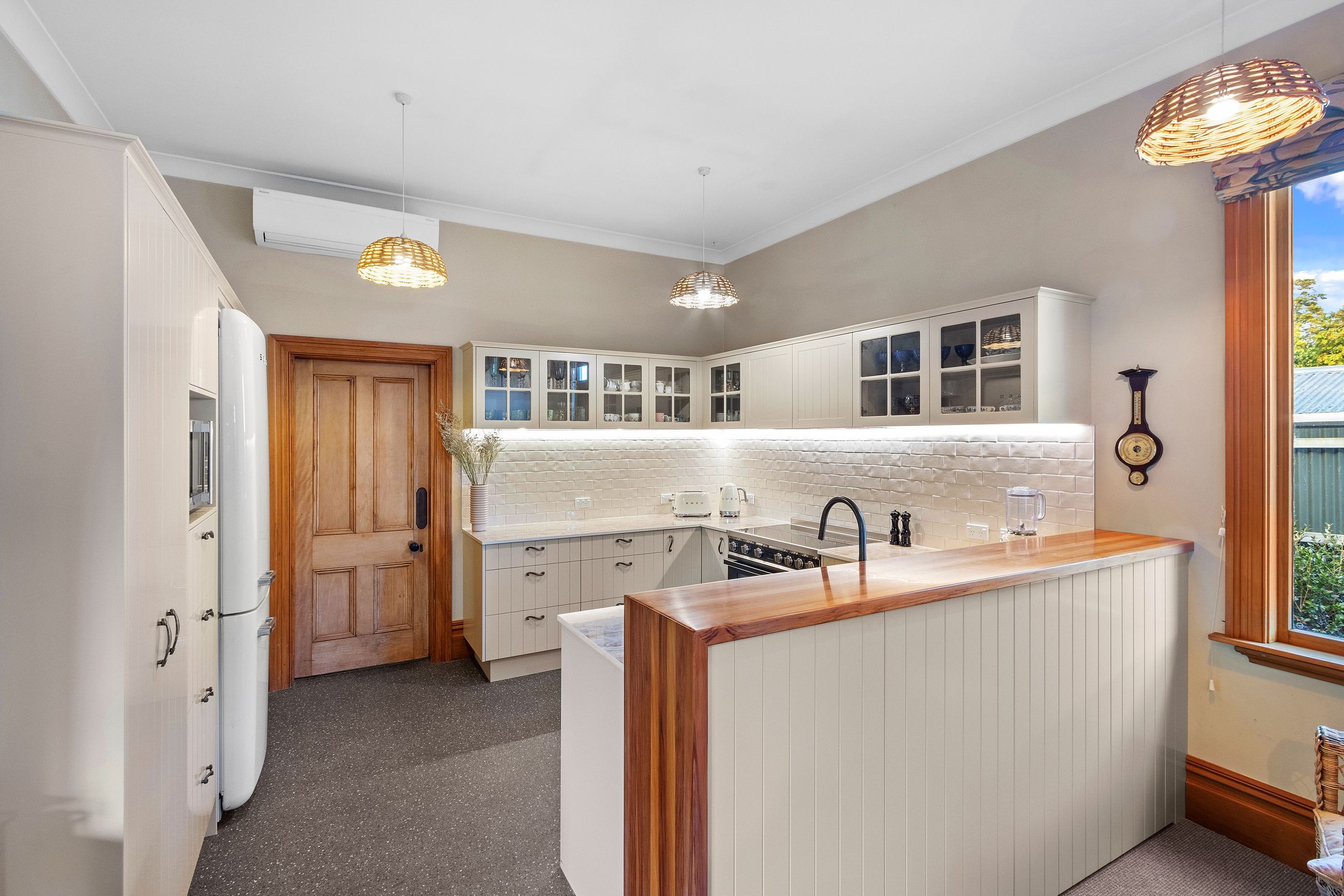 121-St-James-Avenue-102.jpg