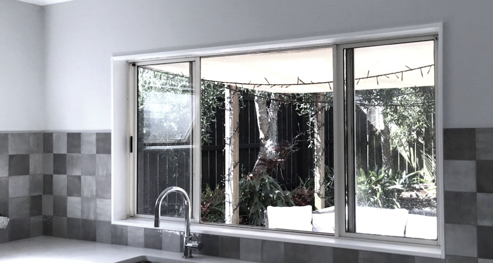 Damn Good Tiling banner