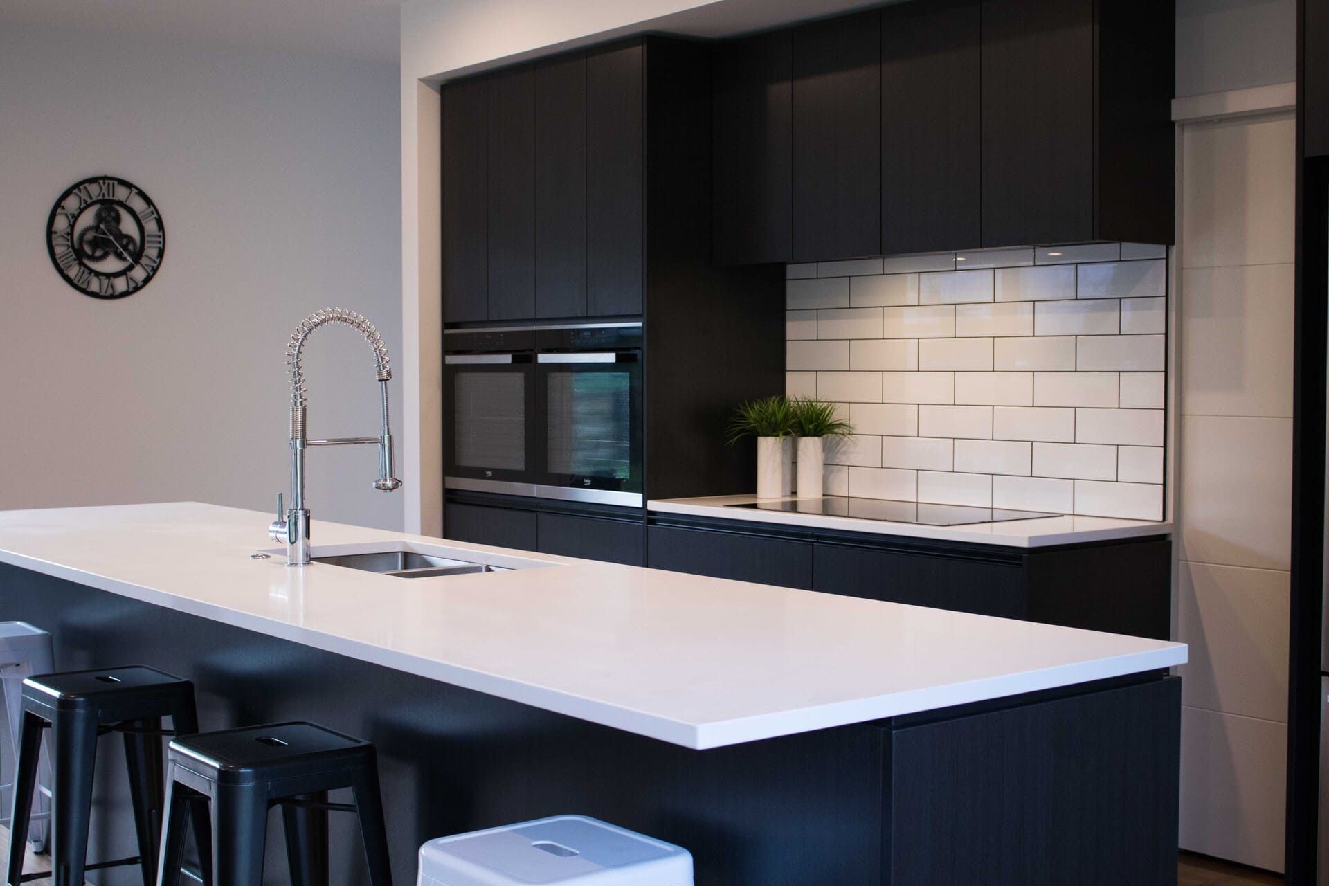 Monochromatic Living