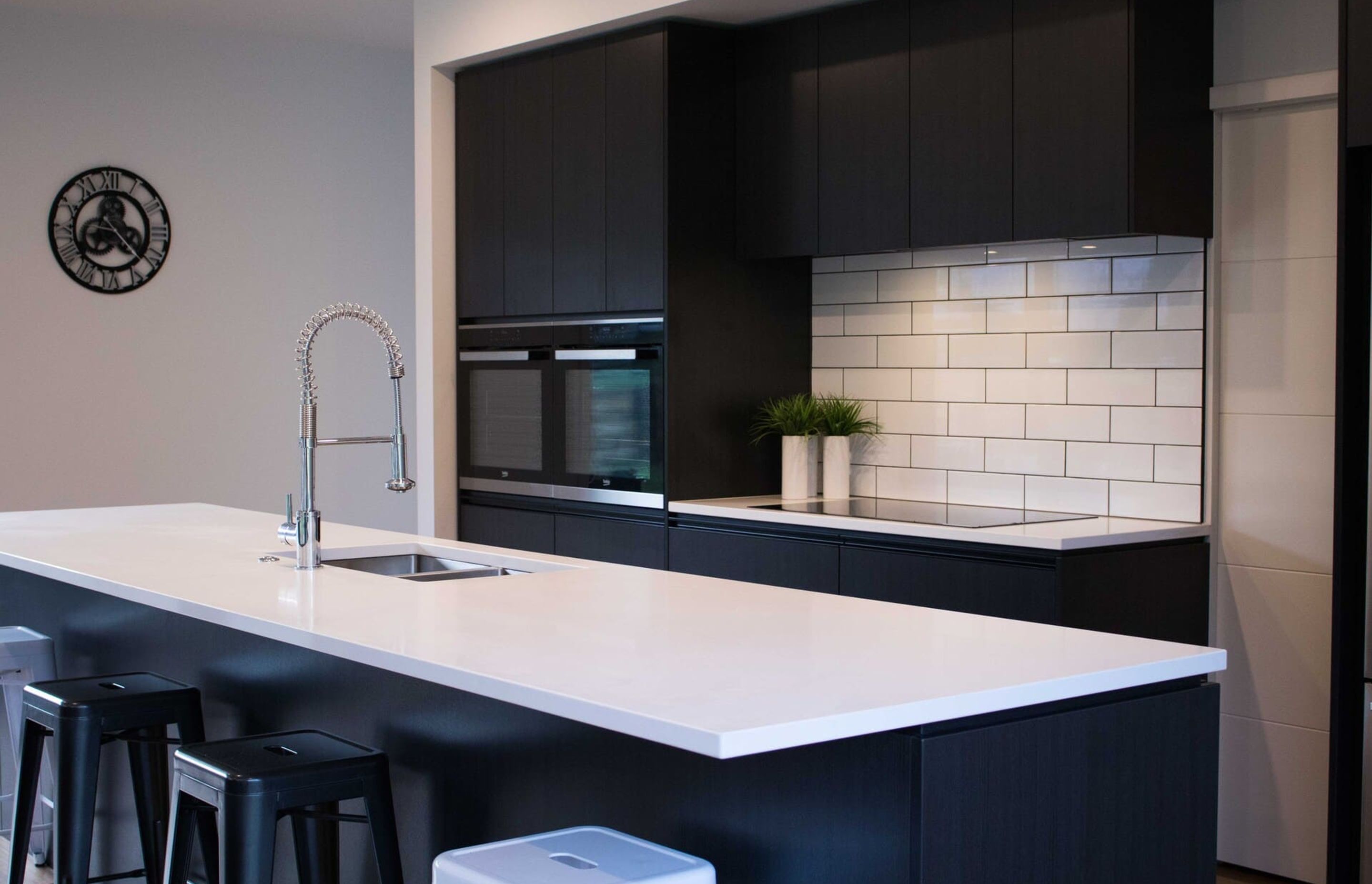 Monochromatic Living