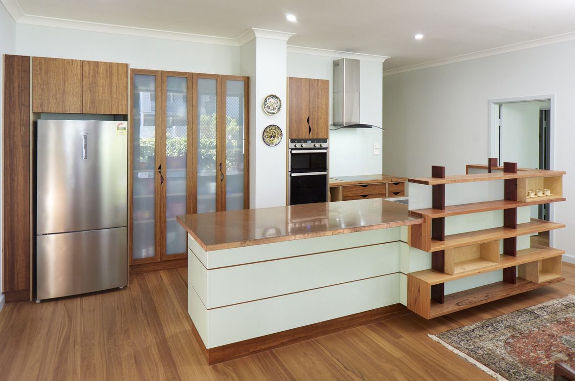 Plywood, Glass and Copper Kitchen