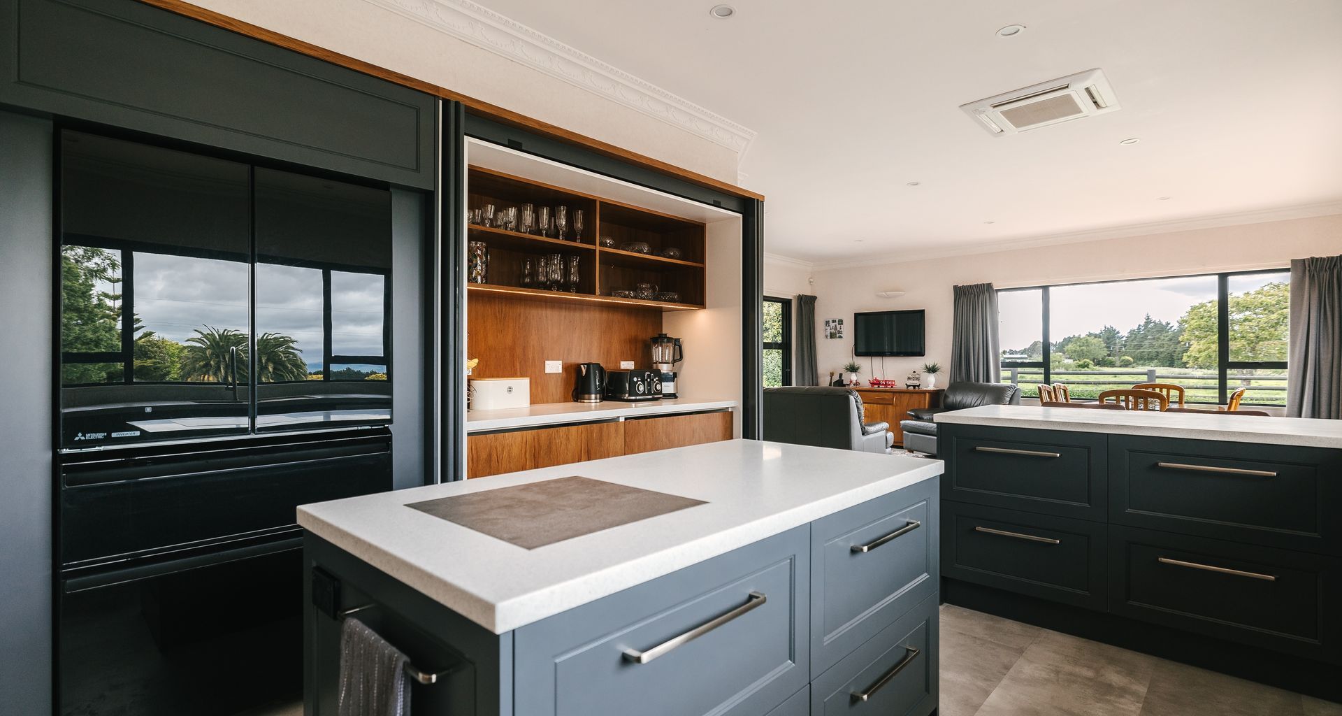 Top Grass Kitchen banner
