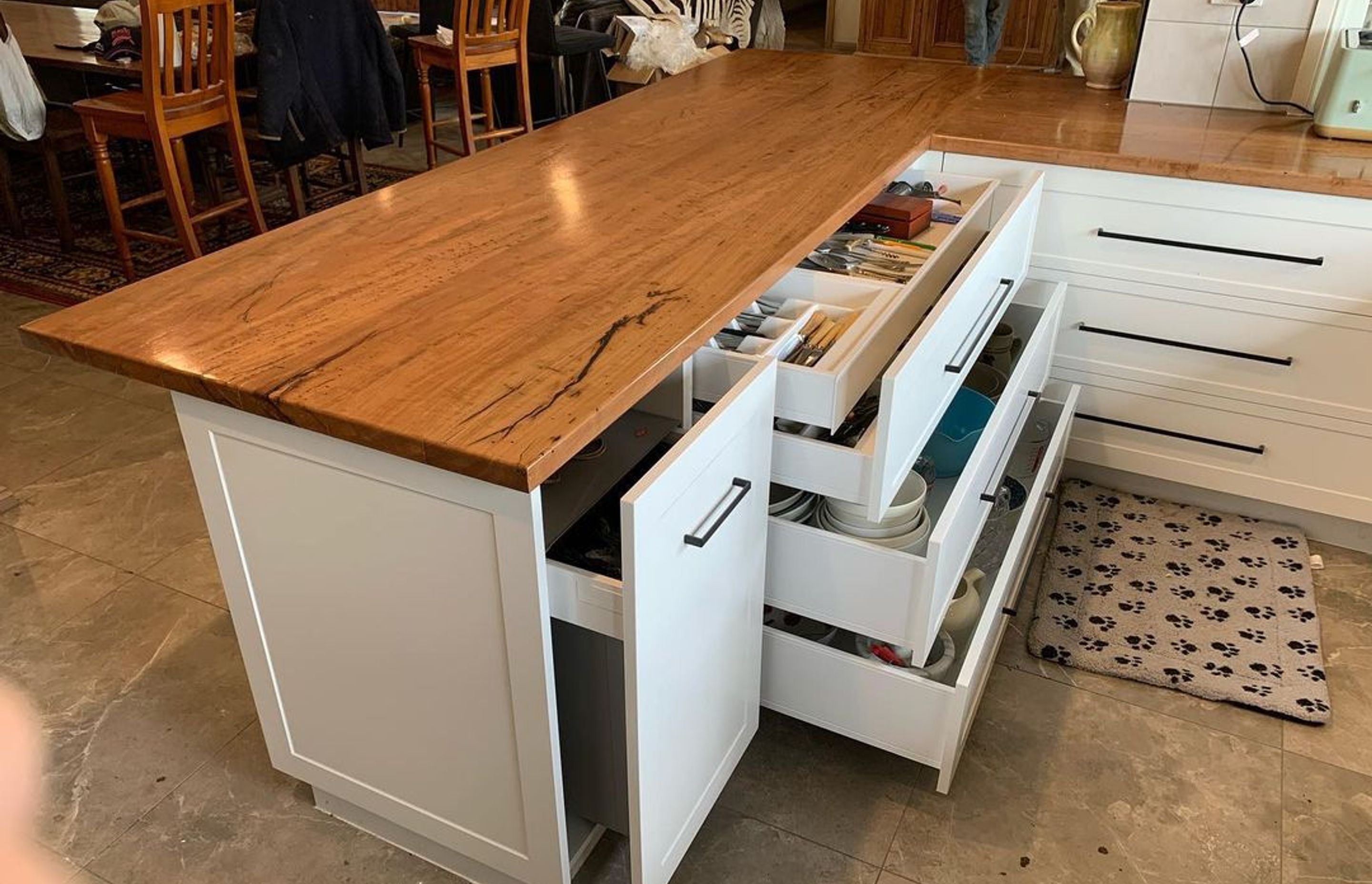 Photography: Marshall Cabinets