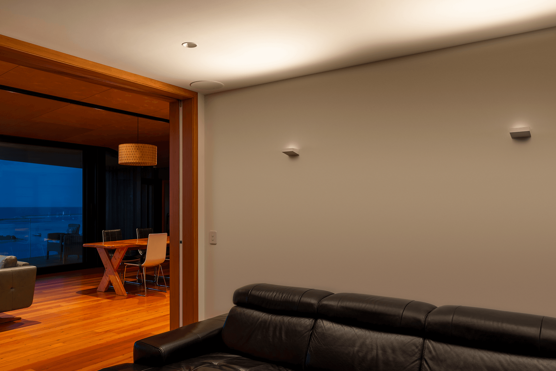 Cirro Ceiling Washer