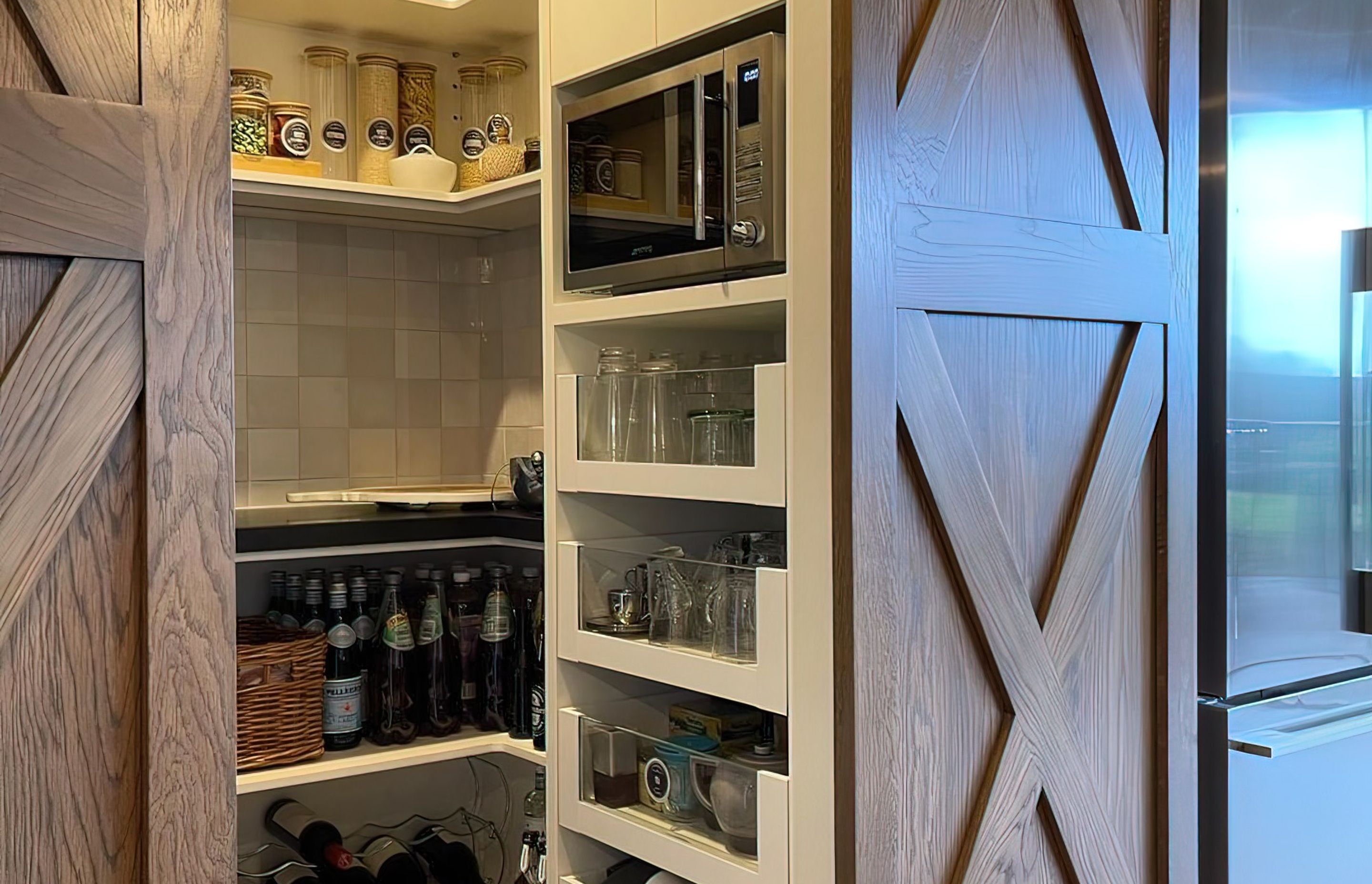 Photography: Classic Cabinets