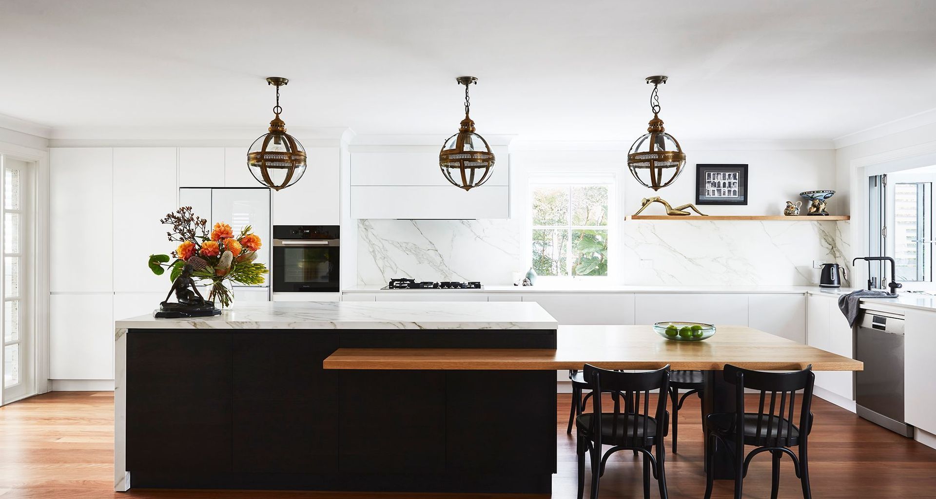 Kitchen fit for an artist banner