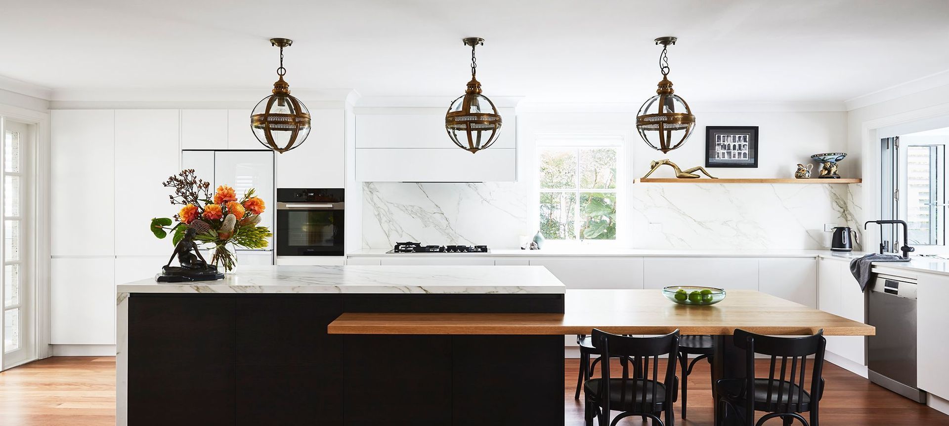 Kitchen fit for an artist banner