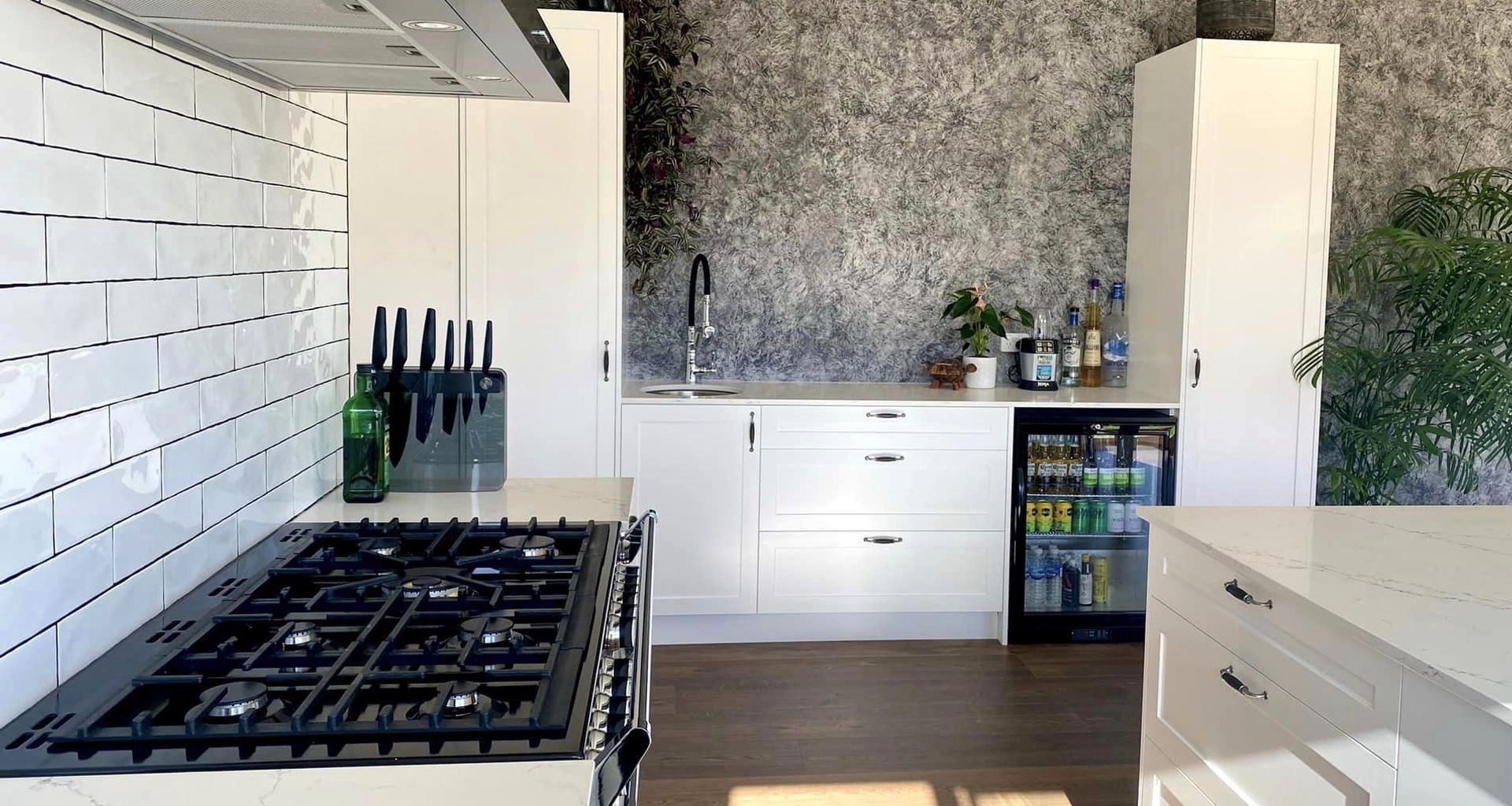 KAIWAKA MODERN COUNTRY KITCHEN banner
