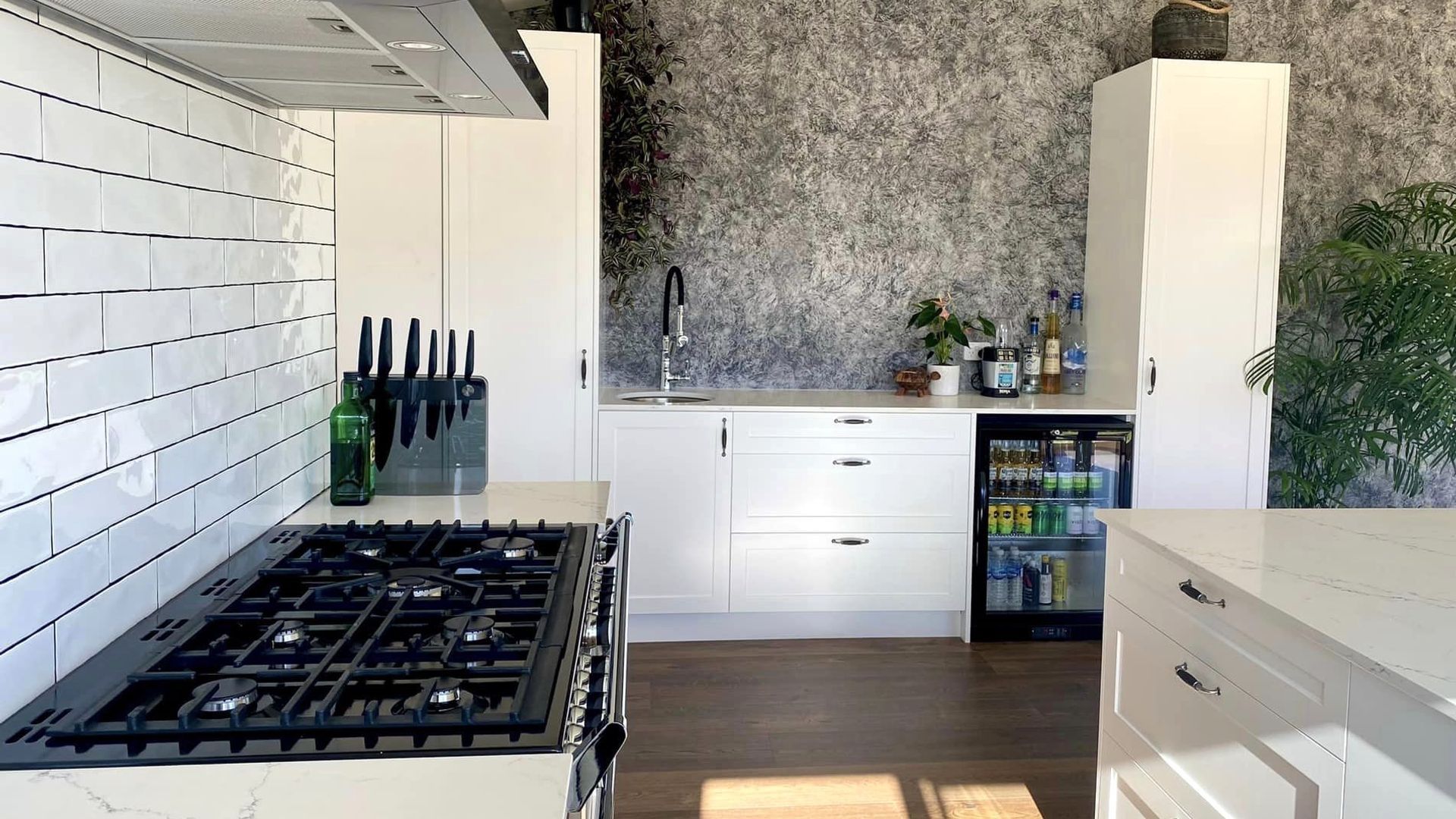 KAIWAKA MODERN COUNTRY KITCHEN banner