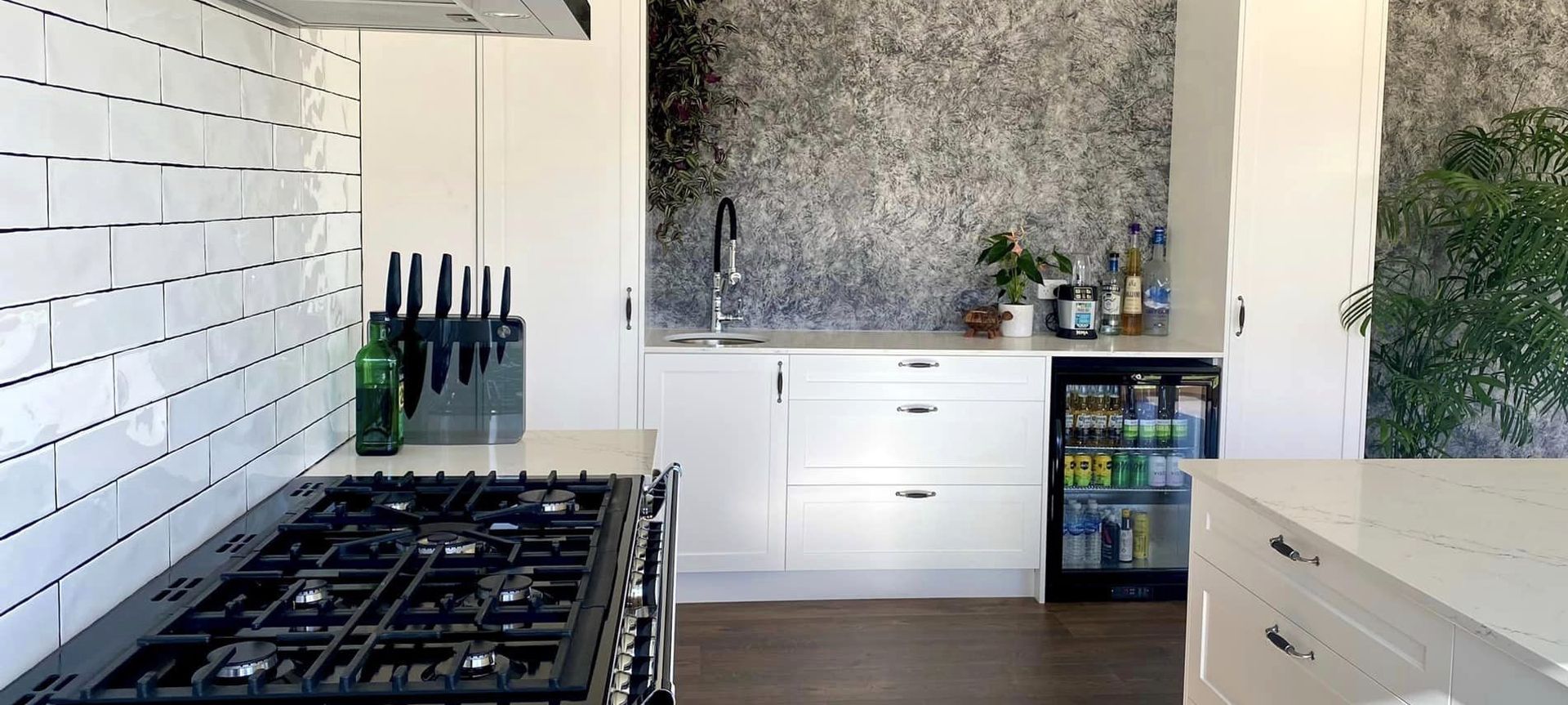 KAIWAKA MODERN COUNTRY KITCHEN banner