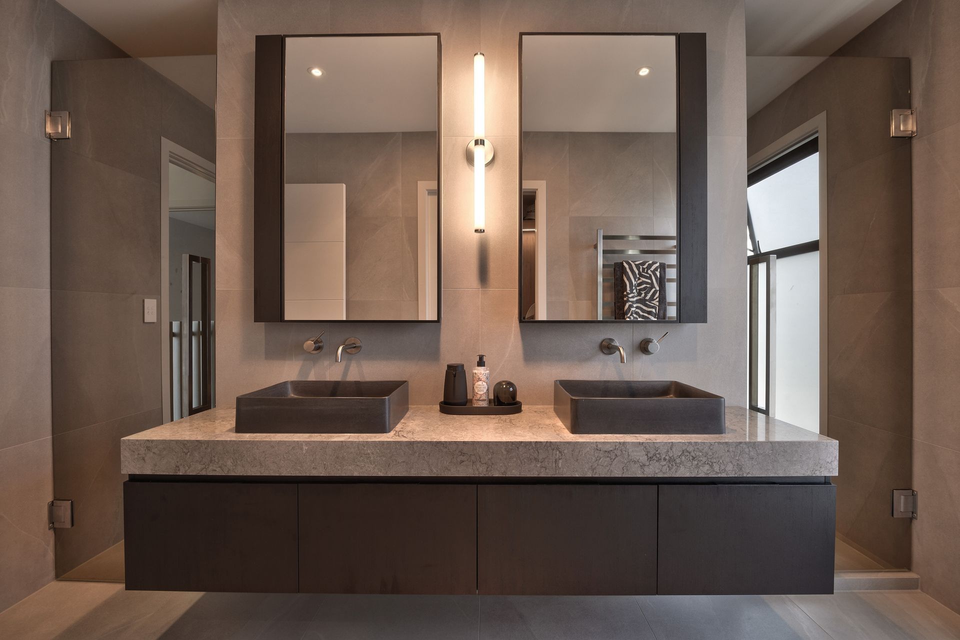 French Oak + Turbine Grey, Auckland