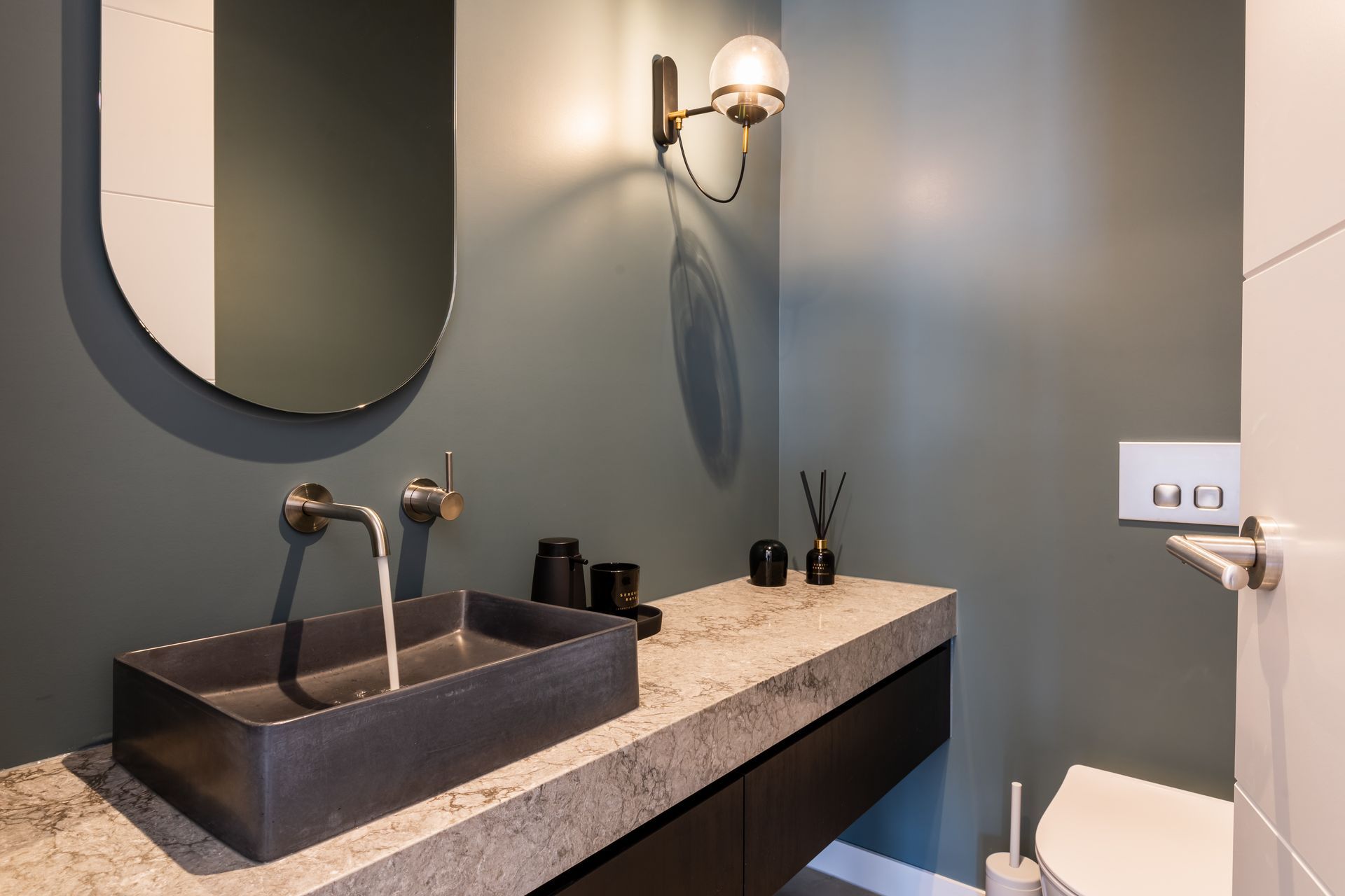 French Oak + Turbine Grey, Auckland