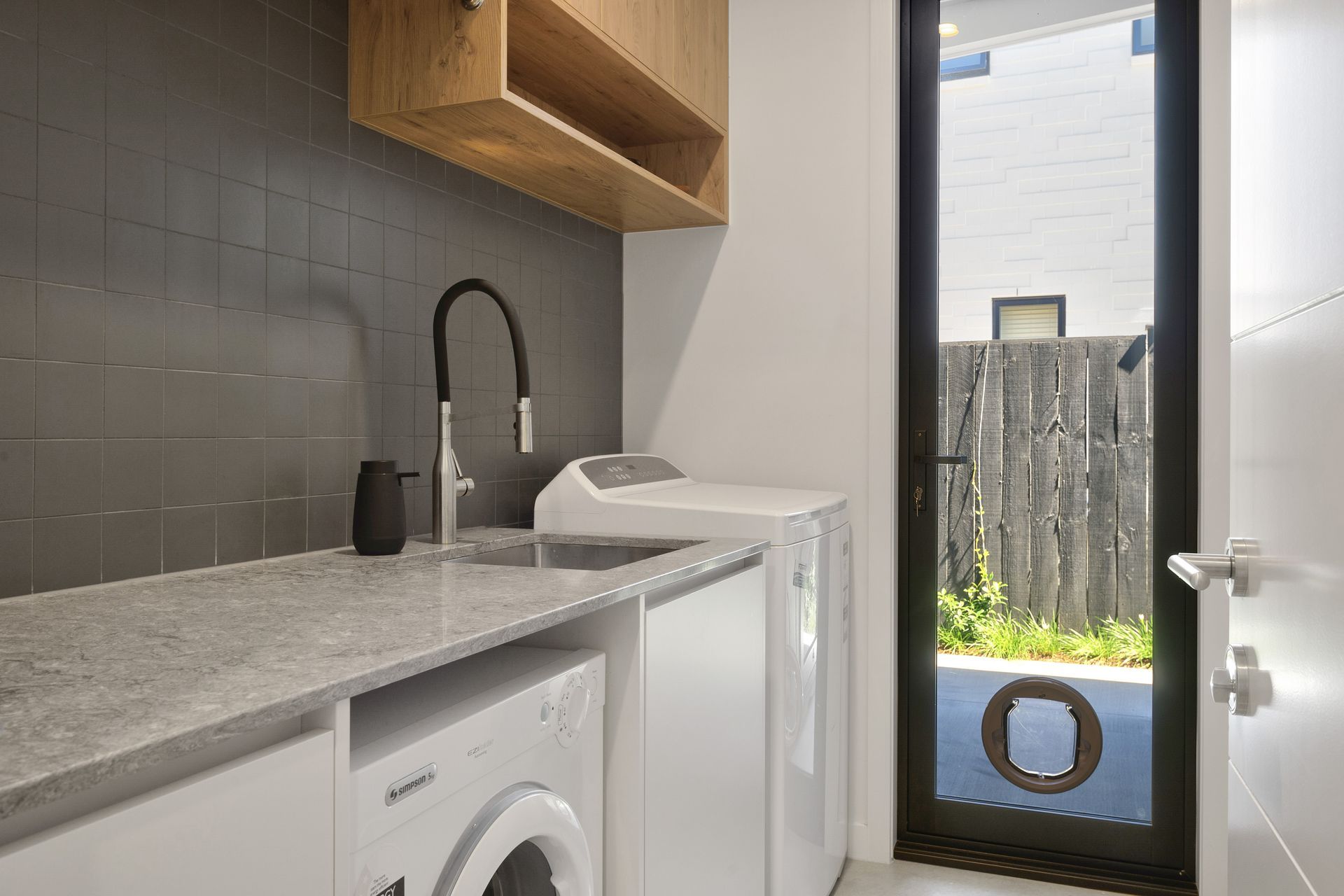 French Oak + Turbine Grey, Auckland