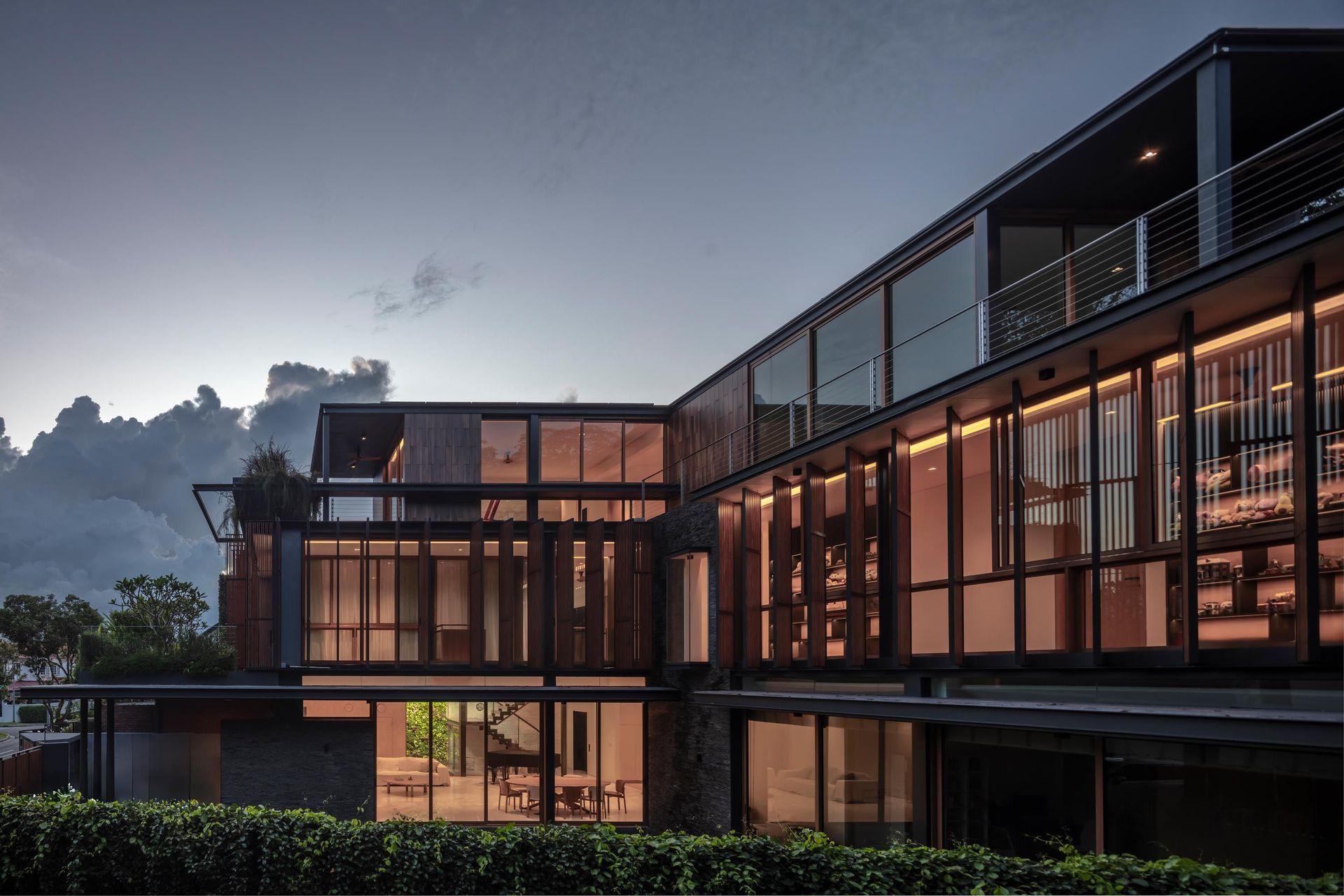 53GreenleafPl-Evening-88-HDR.jpg