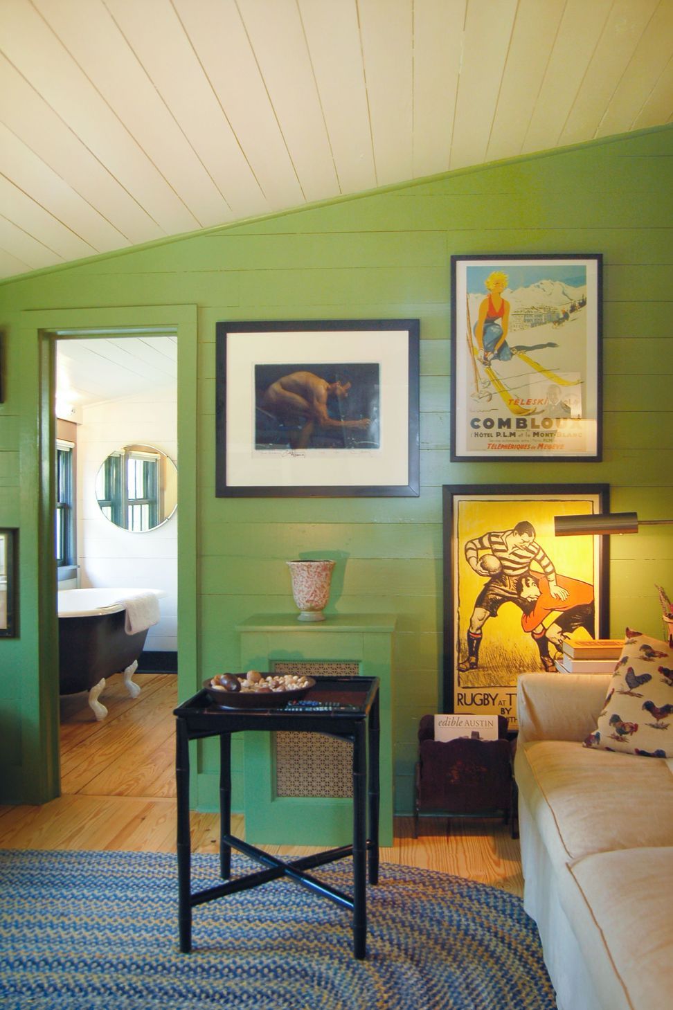 8HistoricHouseCuppettKilpatrickArchitectureandInteriorDesignaustin-tx-reading-nook-sage-green-walls-clawfoot-tub.jpg