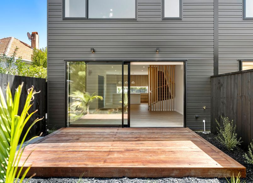 Wood & White, Pt. Chev, Auckland