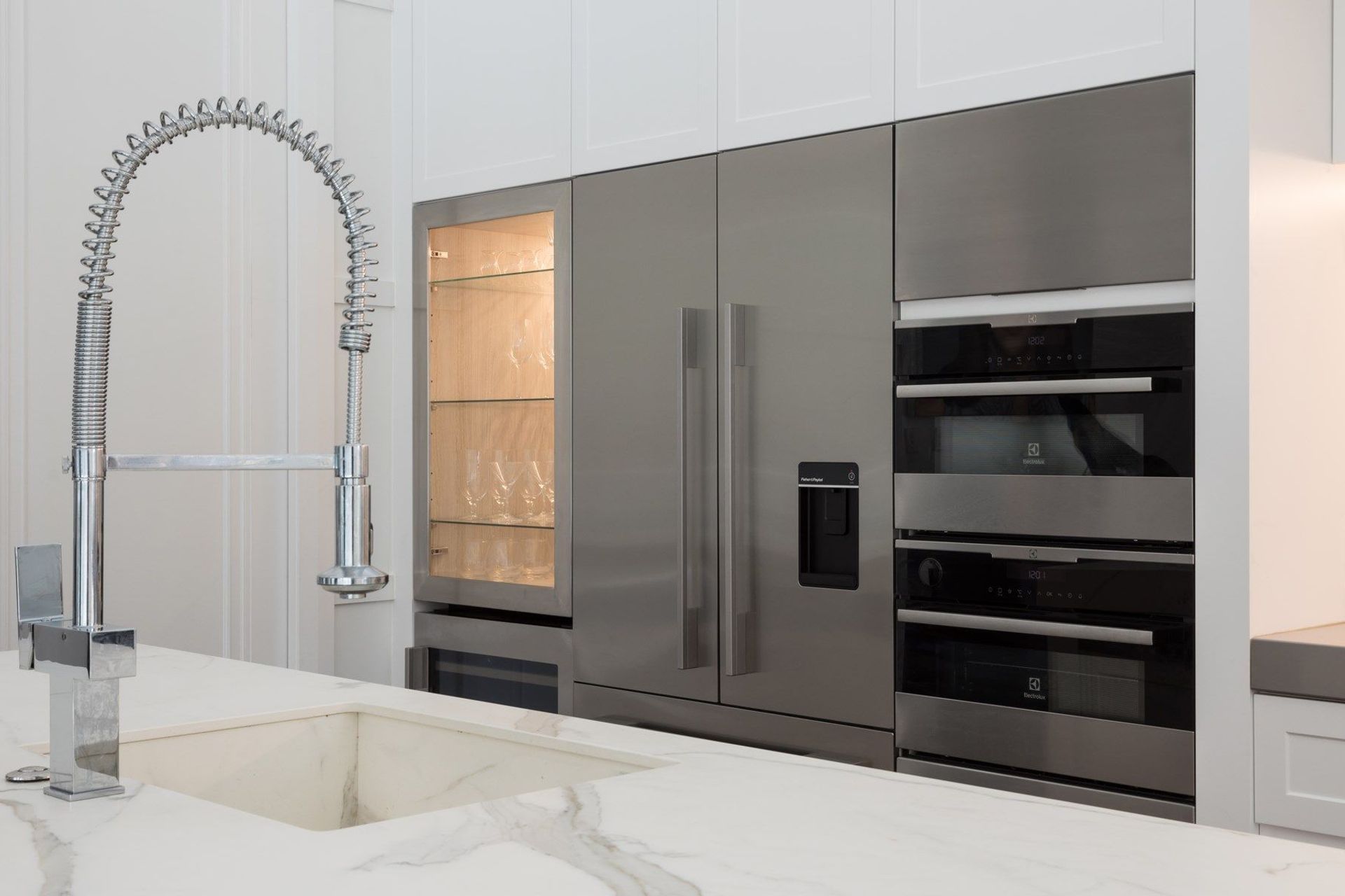 Dezignatek Thermoform Ronda profile in White Satin, Designed by Jordan Dale of Gold Kitchens