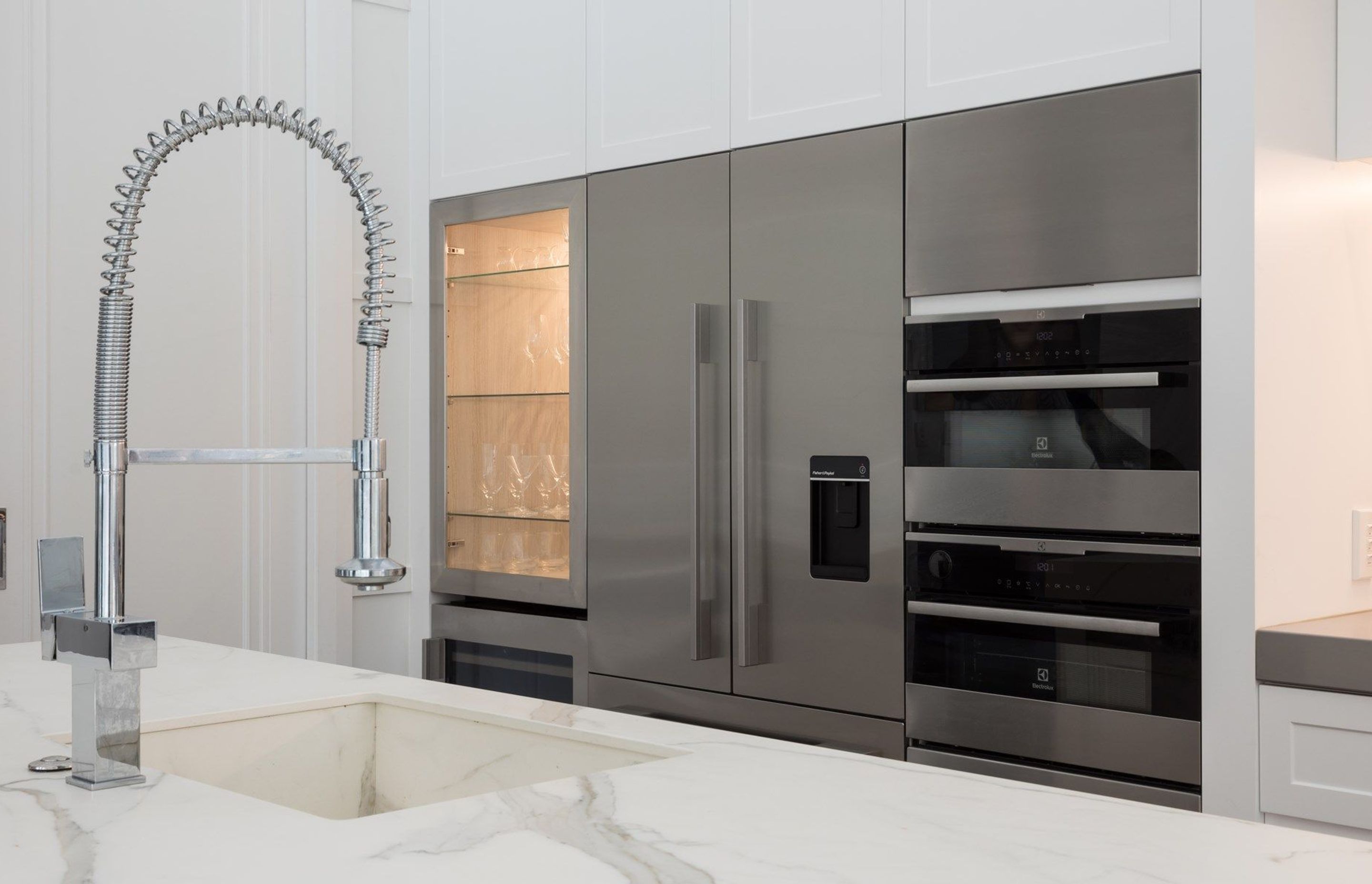 Dezignatek Thermoform Ronda profile in White Satin, Designed by Jordan Dale of Gold Kitchens