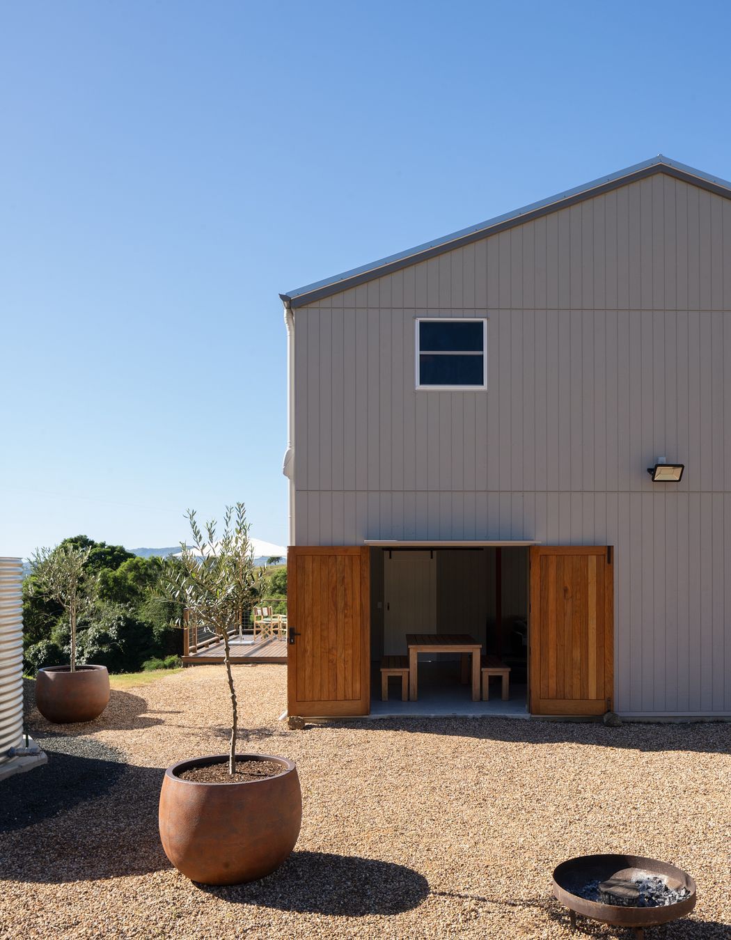 The workshop zone is highly adaptable, with capacity for future alternate uses.