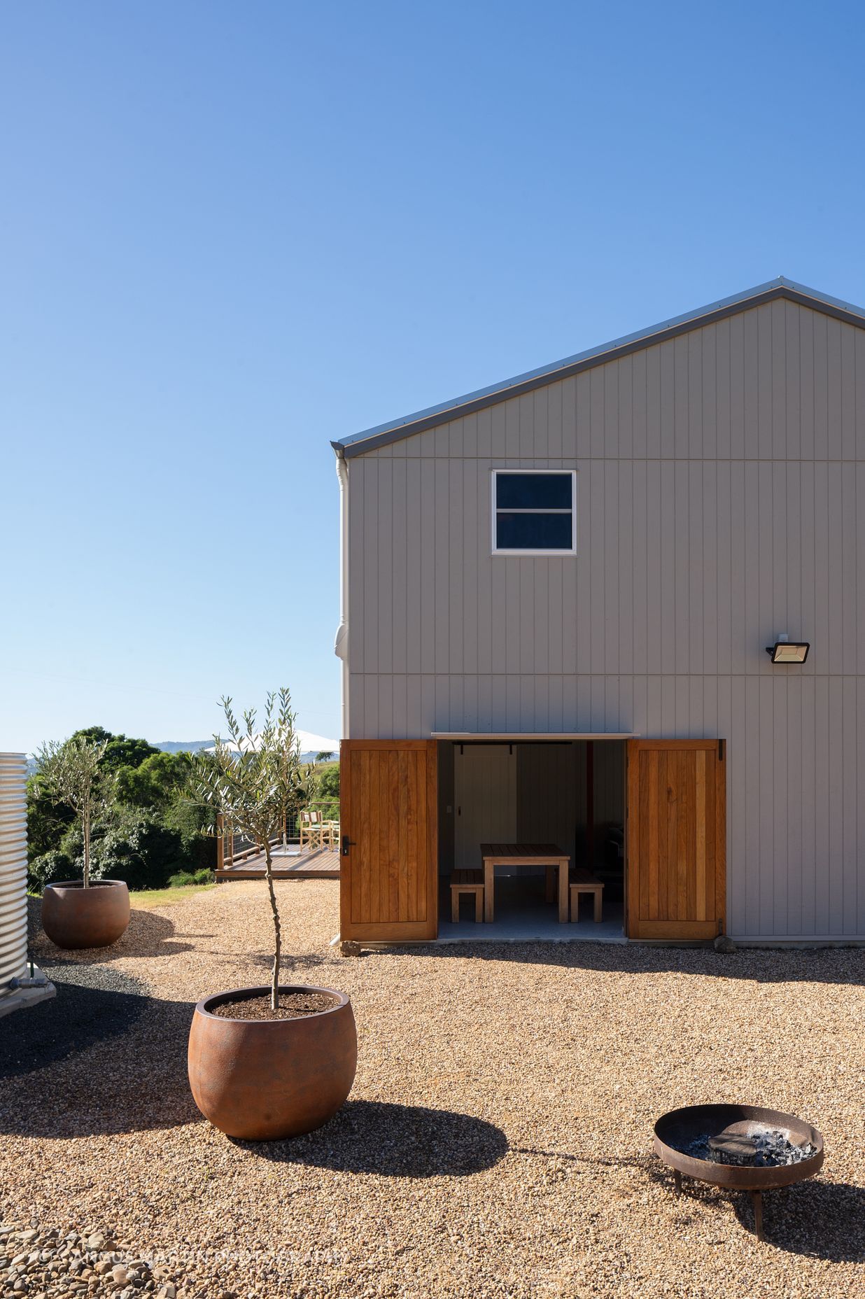 The workshop zone is highly adaptable, with capacity for future alternate uses.