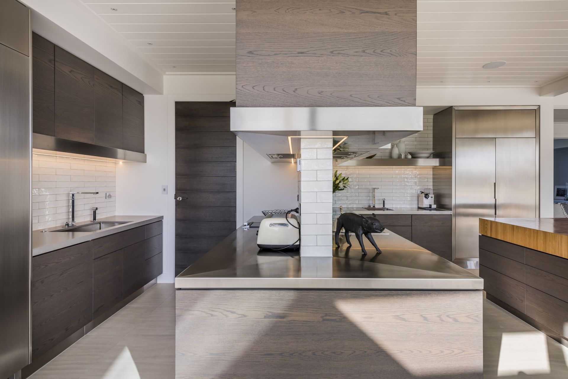 Bestwood Veneer, American White Oak Crown Cut. Designed by Davinia Sutton, Details by Davinia.