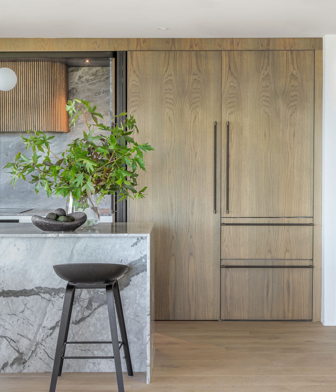 Prime Panels Natural Veneer in American White Oak. Designed by Kate Graham of Suede + Stone Interior Design.