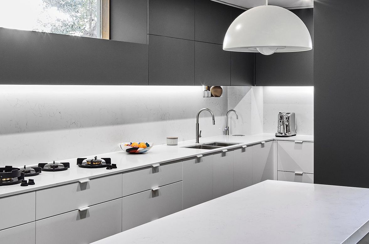 Black & White Kitchen Design – Greenwich