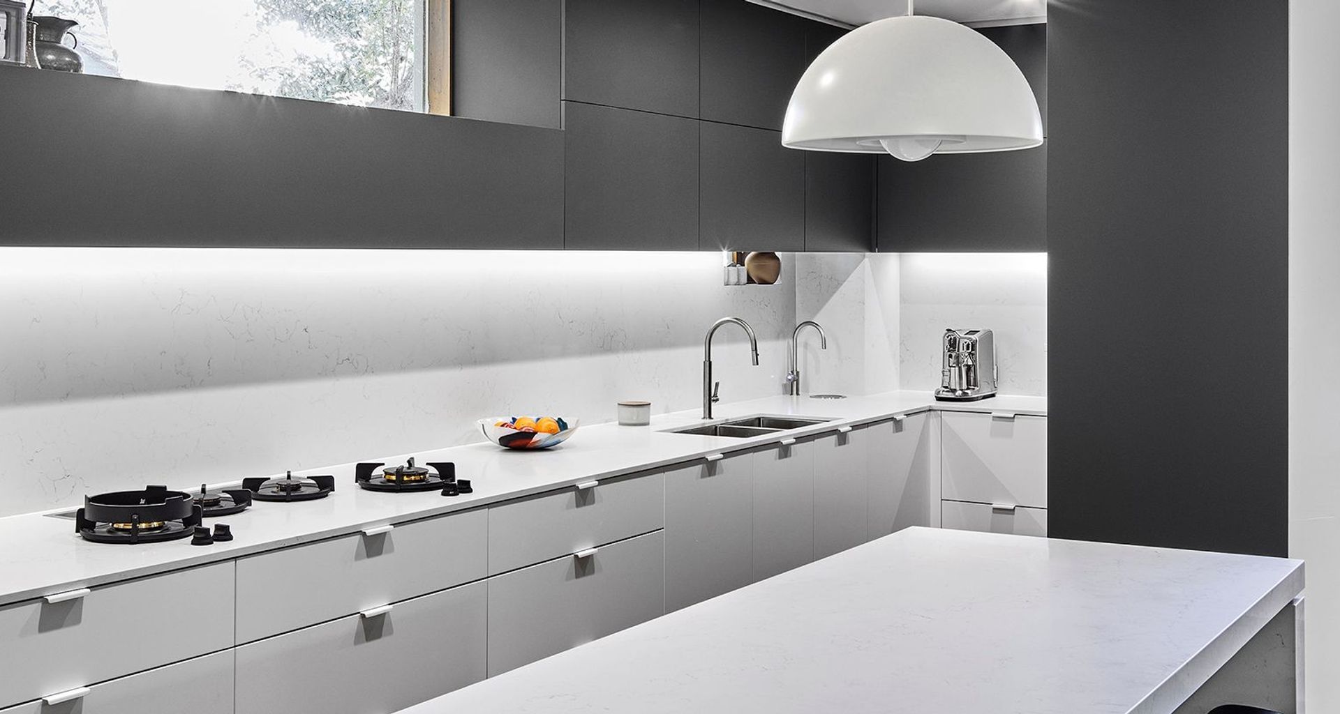 Black & White Kitchen Design – Greenwich banner